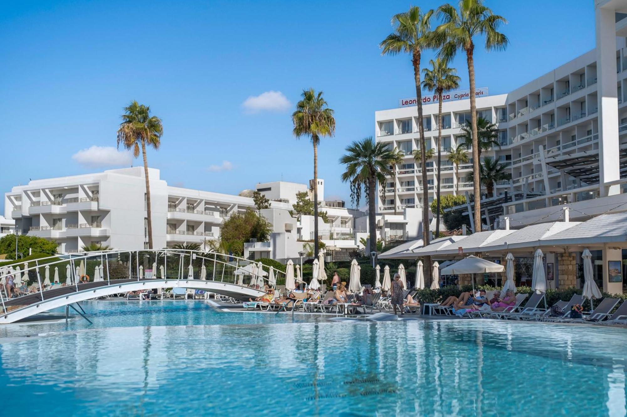 Leonardo Plaza Cypria Maris Beach Hotel & Spa (Adults Only) Geroskipou Exterior foto